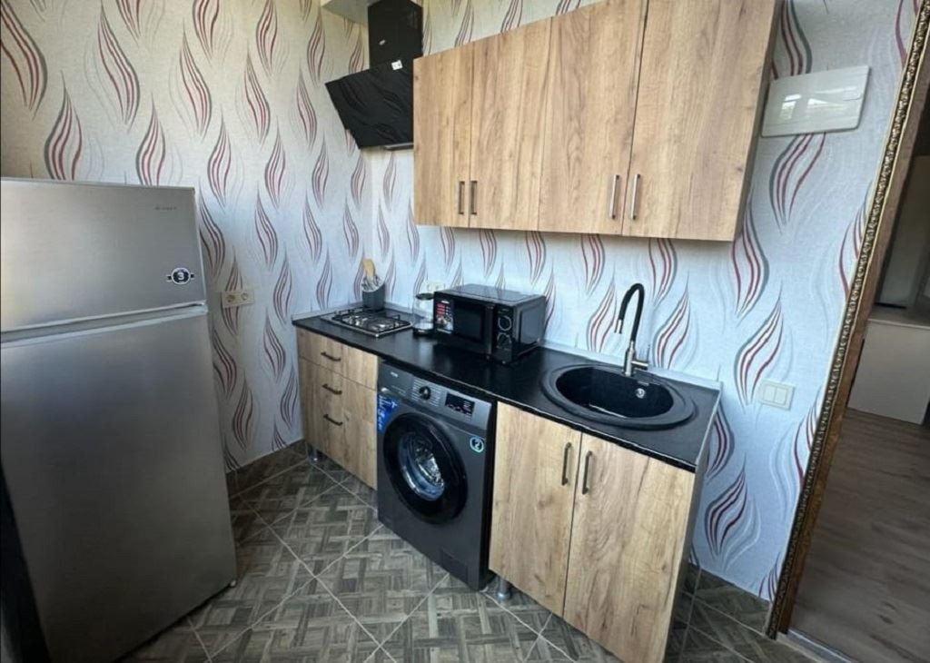 rooms-studio-with-kitchen