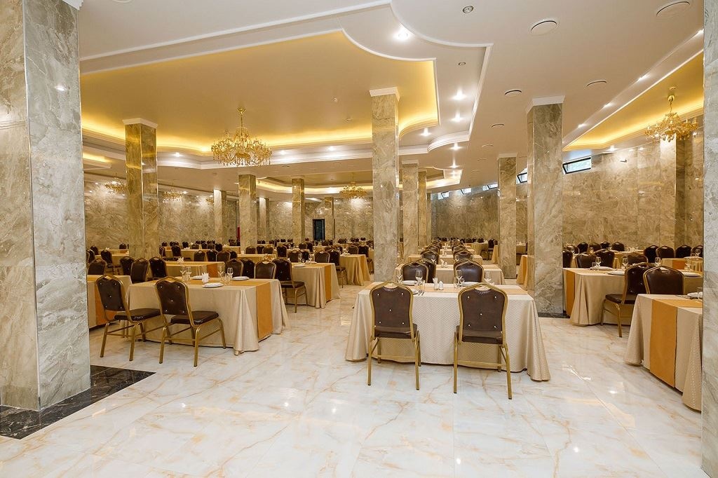 restaurants-restaurant