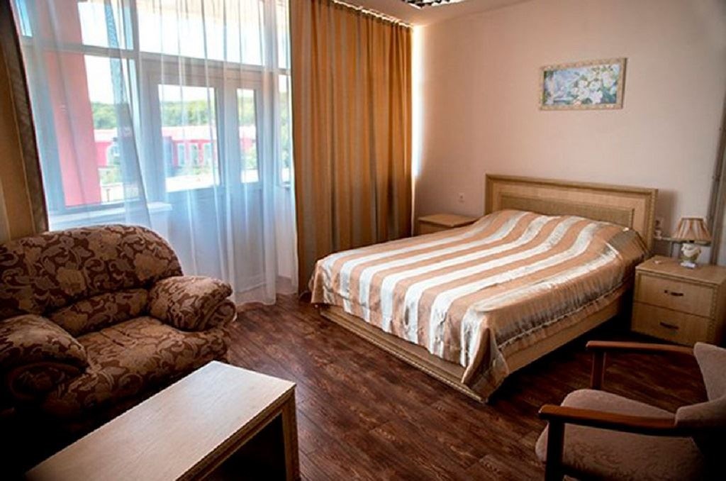 rooms-2bed-junior-suite