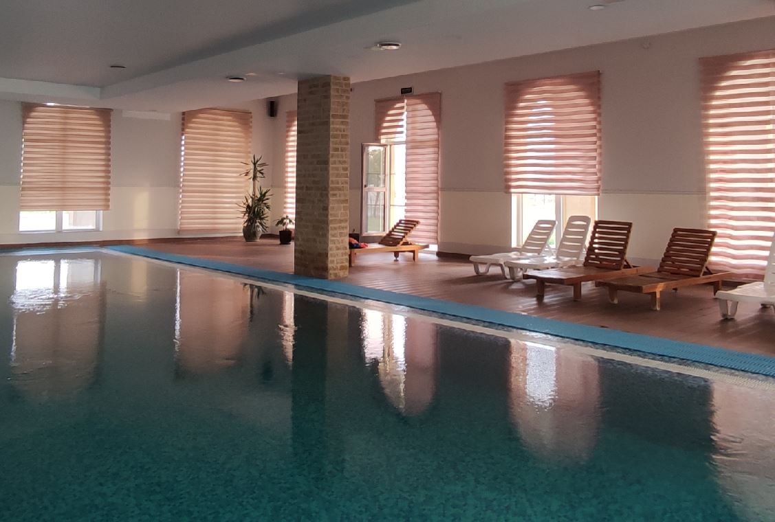 pools-indoor-pool