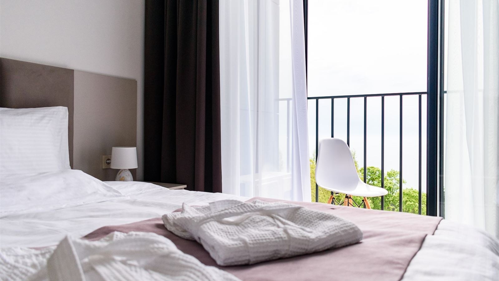 rooms-2-mest-standart-s-balkonom