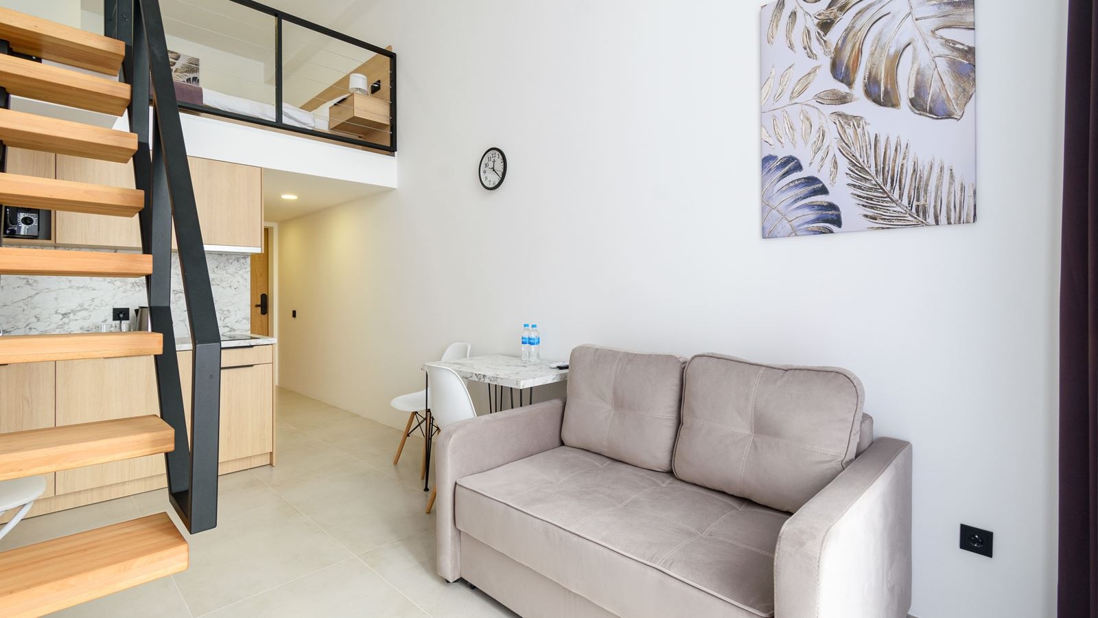 rooms-4-mest-apart-2-urovnevye-vid-na-more