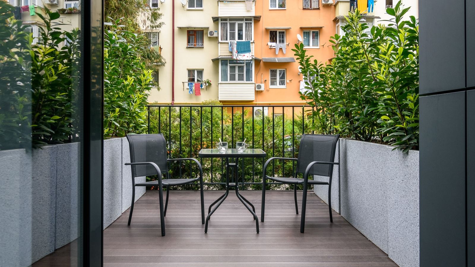 rooms-4-mest-apart-2-urovnevyi-s-terrasoi1-et