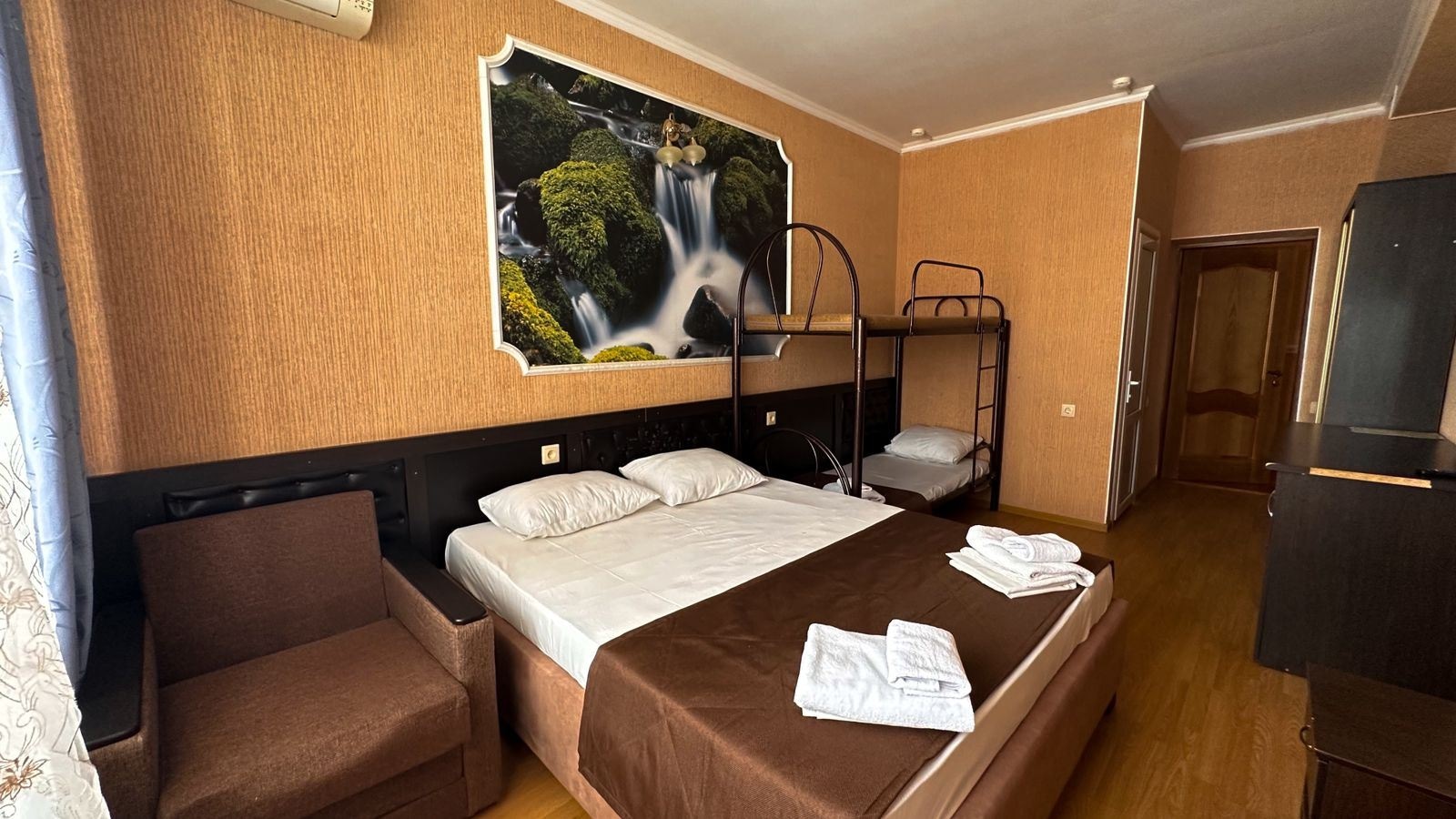 rooms-4-местный-стандарт