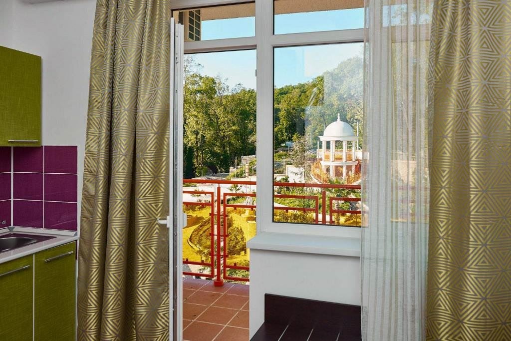 rooms-superior-balcony