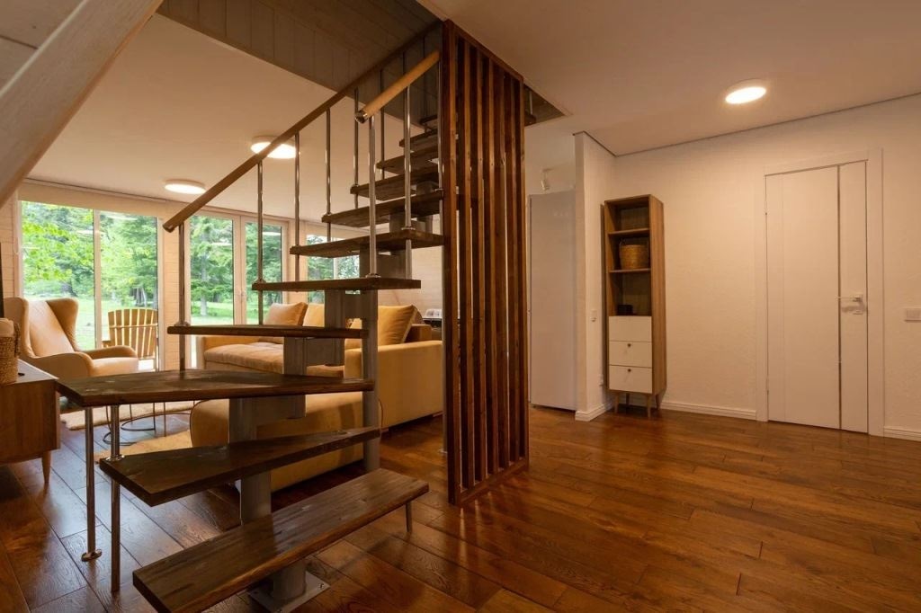 rooms-8-mestnyi-bolshoi-dom