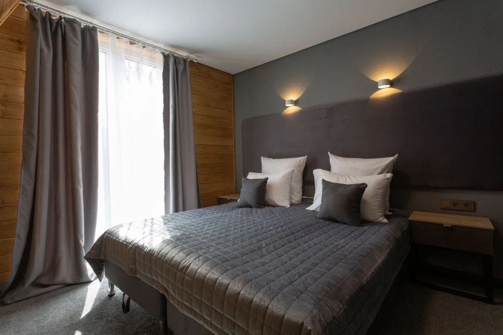 rooms-8-mestnyi-bolshoi-dom