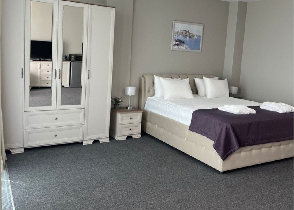 rooms-studio-morskaya