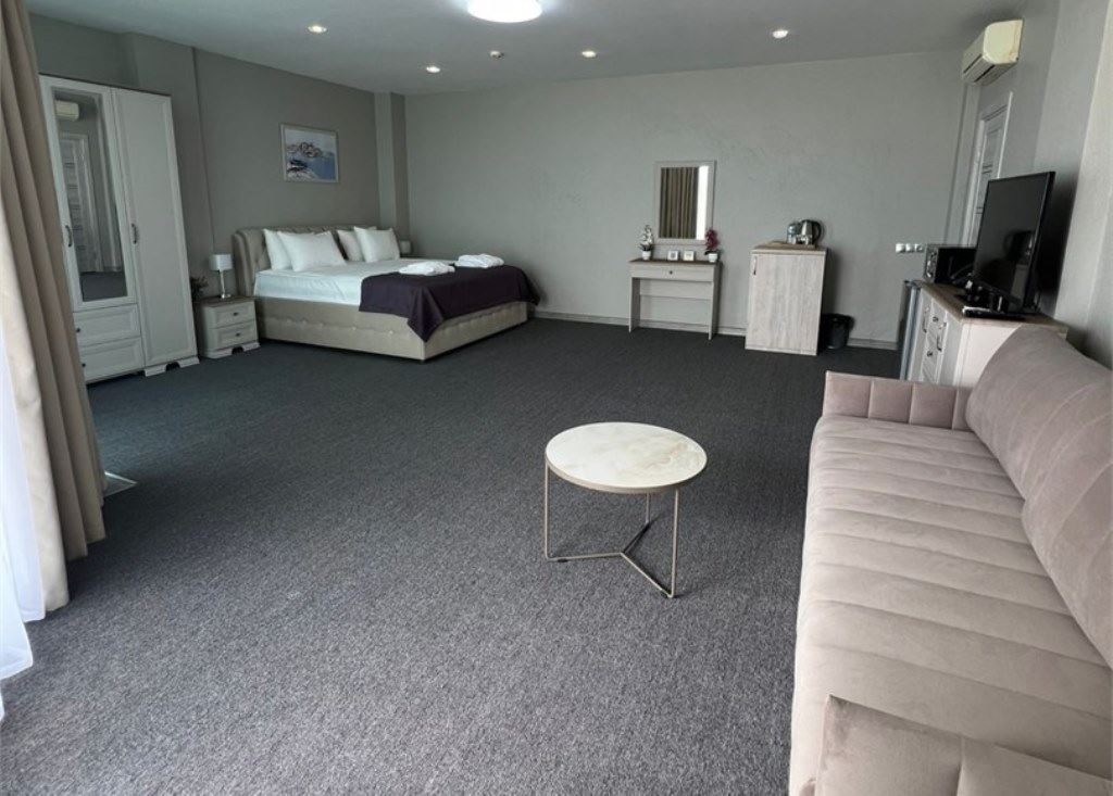 rooms-studio-morskaya