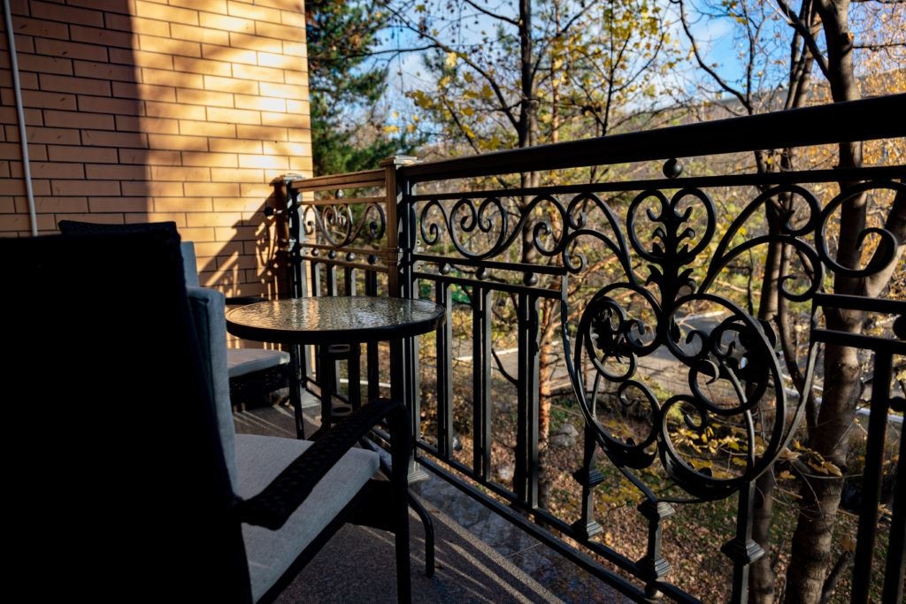 rooms-стандарт-2х-местный-с-балконом