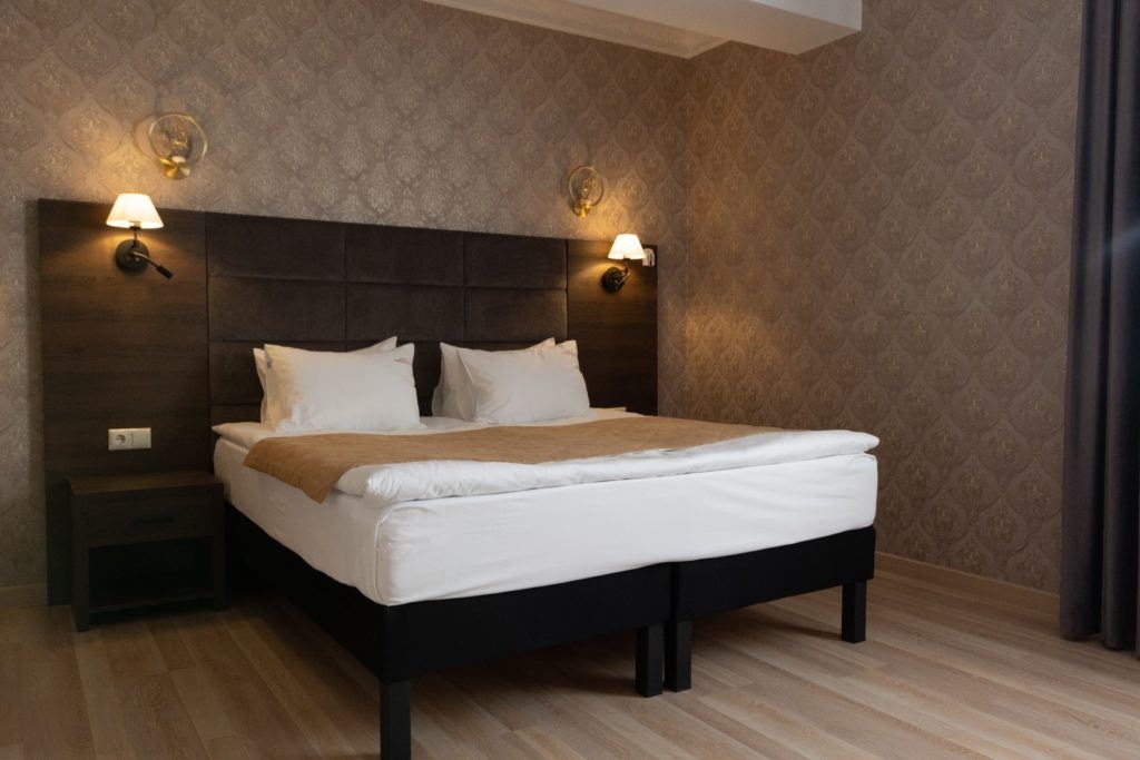 rooms-2хместный-luxe-с-балконом