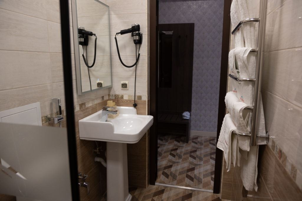 rooms-3хместный-luxe-с-балконом