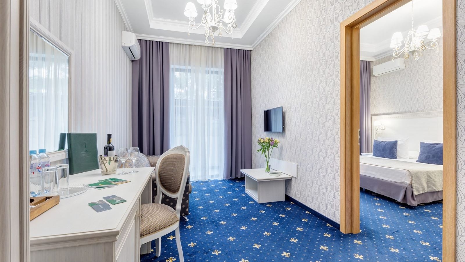 rooms-family-with-balcony