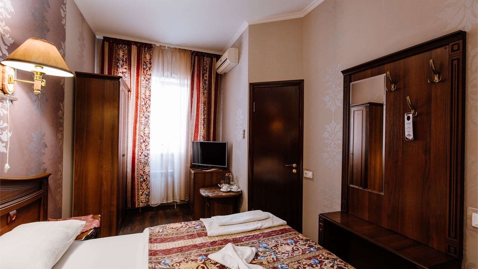 rooms-стандартный-двухместный-номер-без-балкона