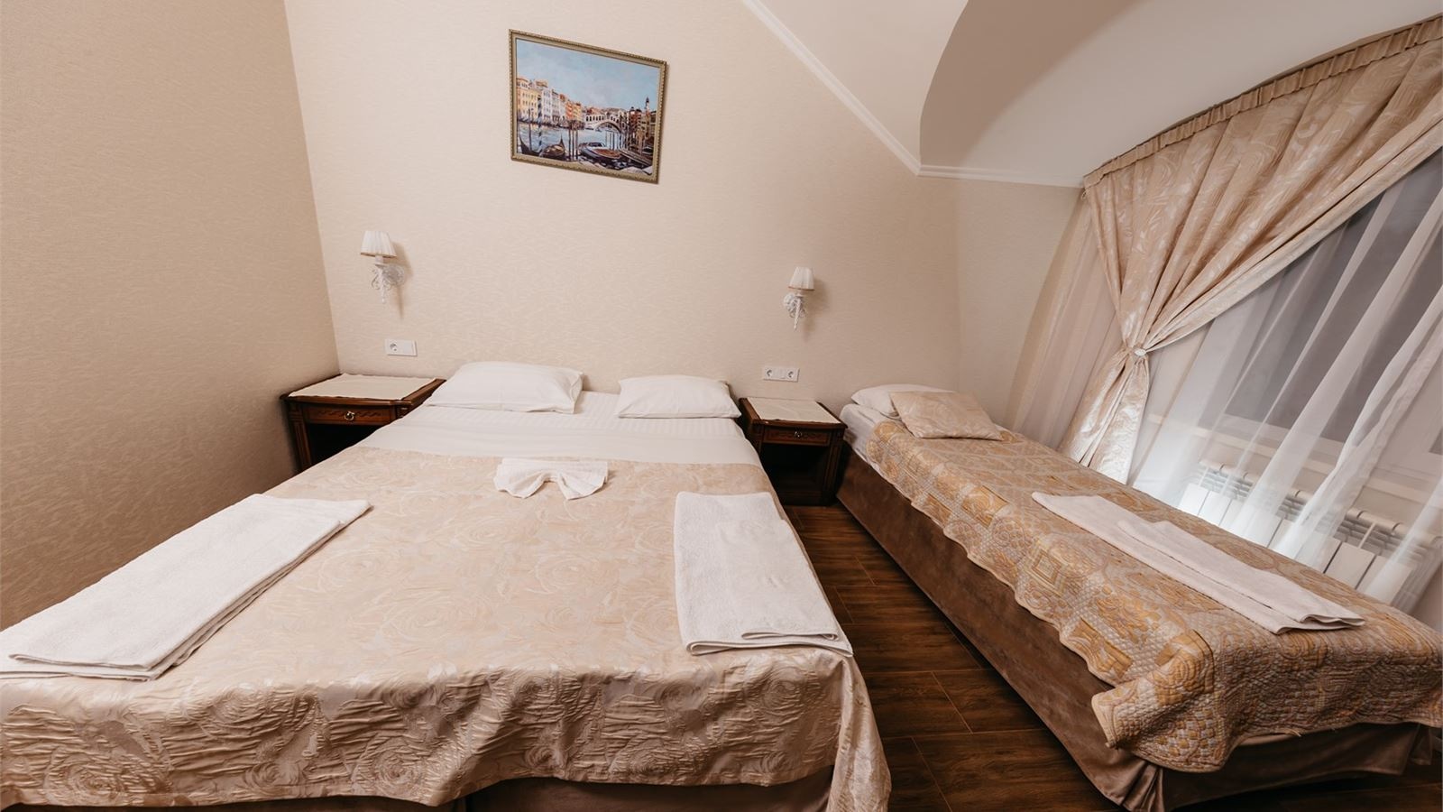 rooms-трехместный---номер-комфорт-без----балкона