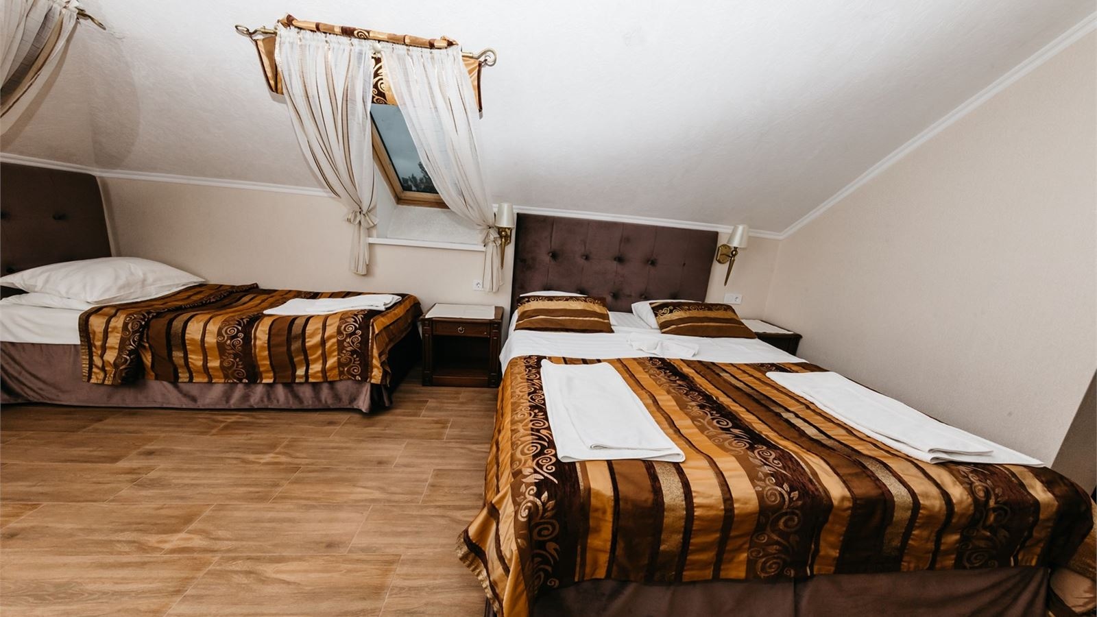 rooms-трехместный---номер-комфорт-без----балкона