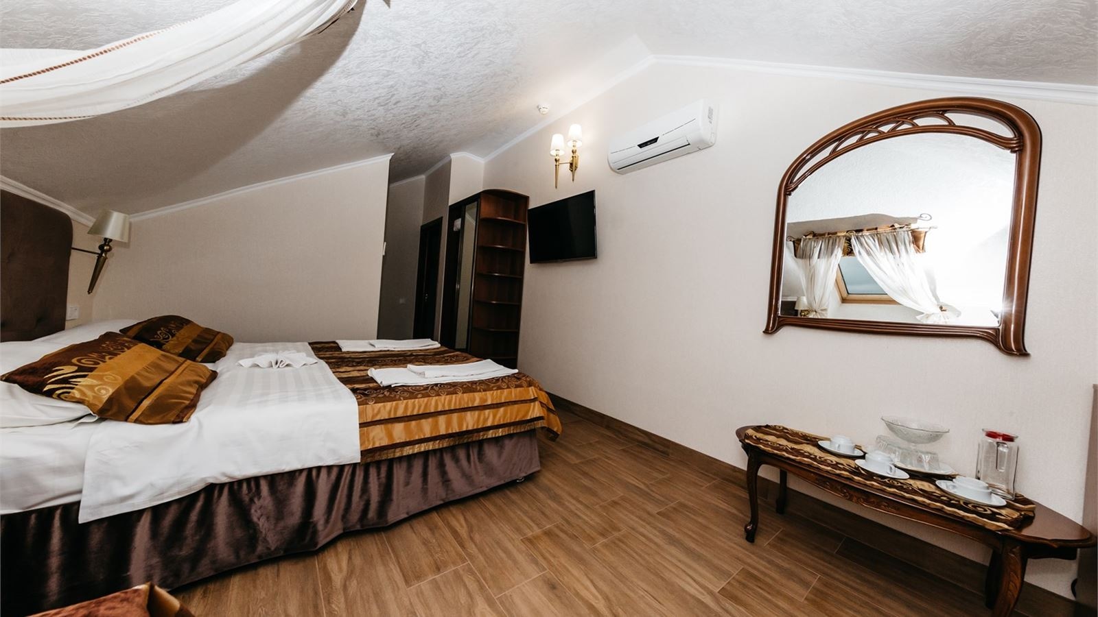 rooms-трехместный---номер-комфорт-без----балкона