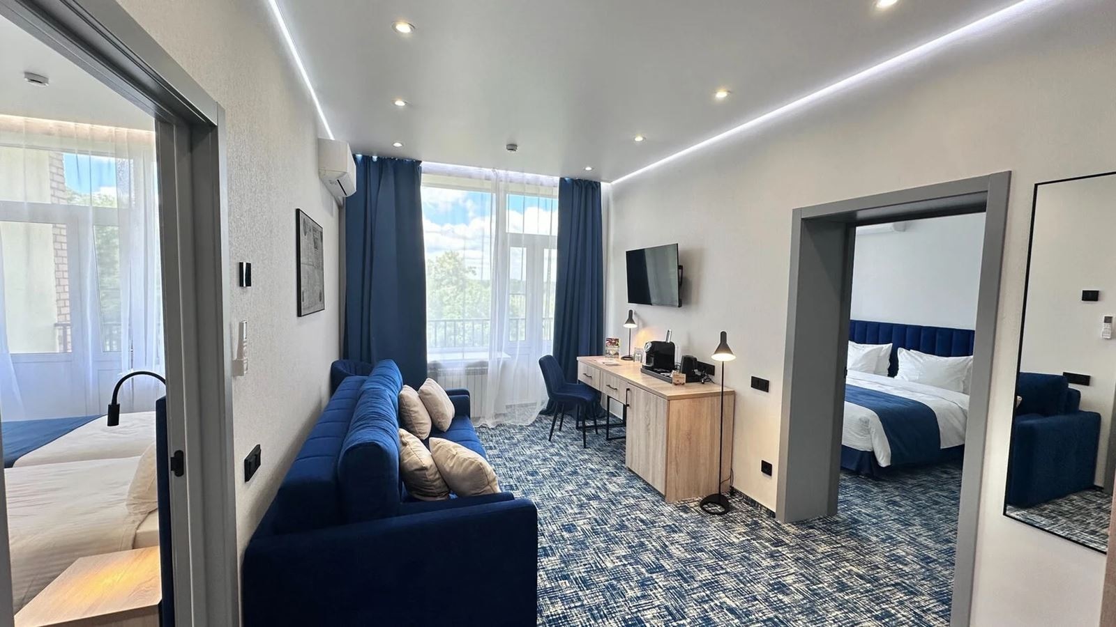 rooms-threeroom-cosmolux