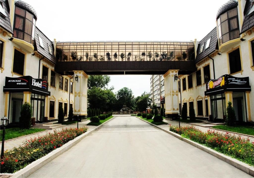 general-main-building