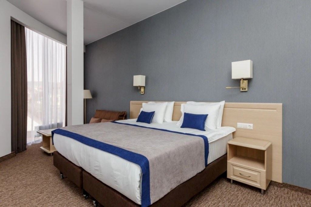 rooms-wind-rose-deluxe-twin