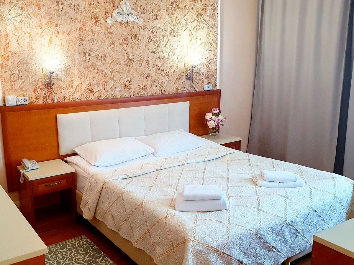 rooms-luxury-studio-block-2