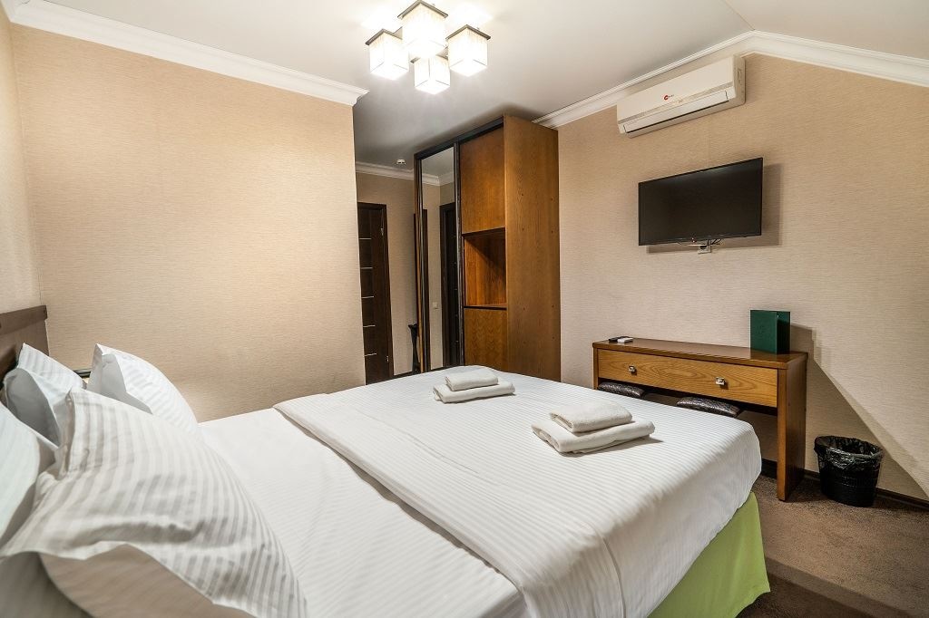 rooms-standart-with-balcony