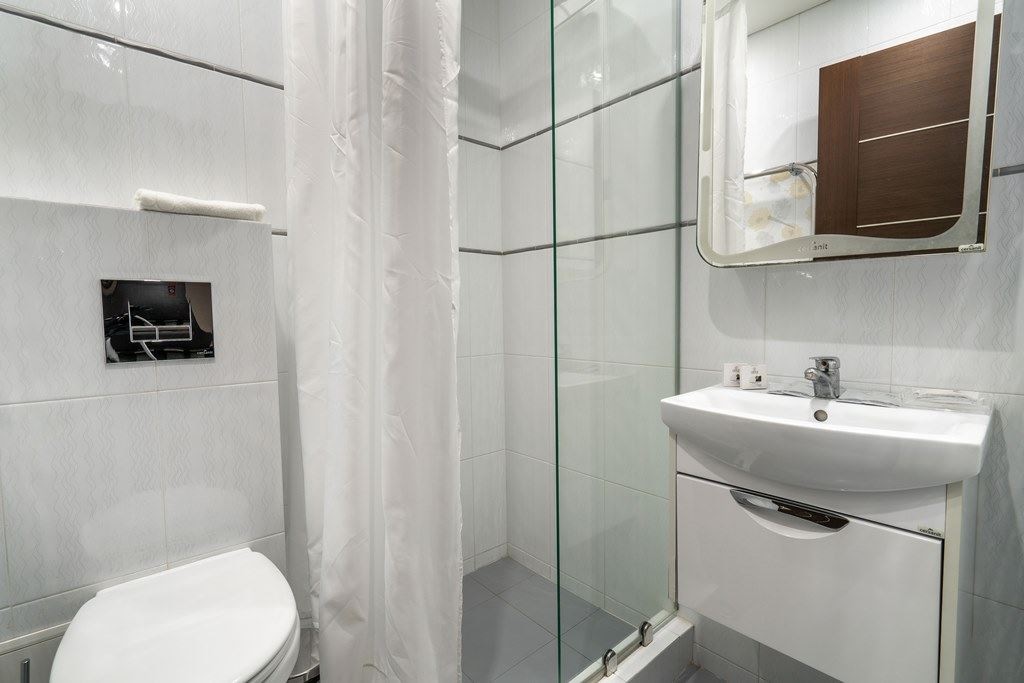 rooms-standart-with-balcony-and-sea-weiu