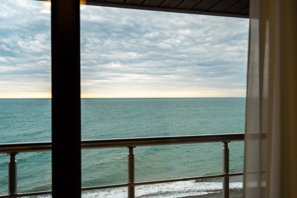 rooms-standart-with-balcony-and-sea-weiu