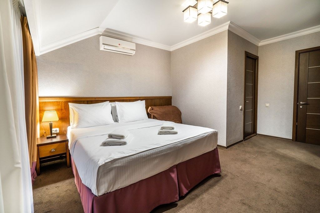 rooms-standart-with-balcony-and-sea-weiu