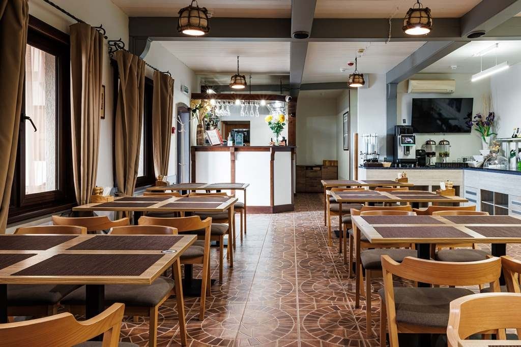 restaurants-restaurant