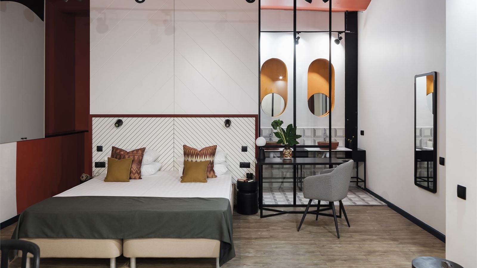 rooms-4-bed-deluxe-room