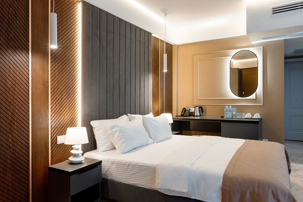 rooms-sinor-with-balcony-with-sea