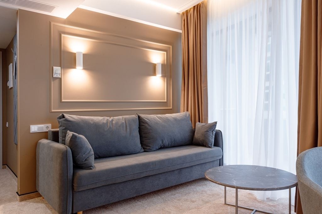 rooms-sinor-with-balcony-with-sea