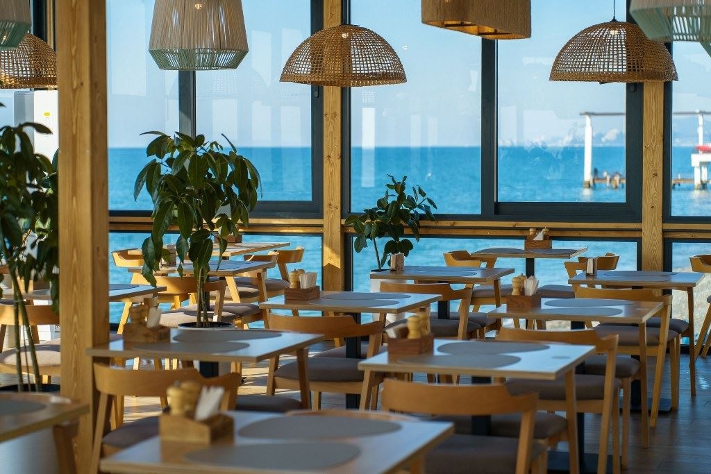 restaurants-restaurant