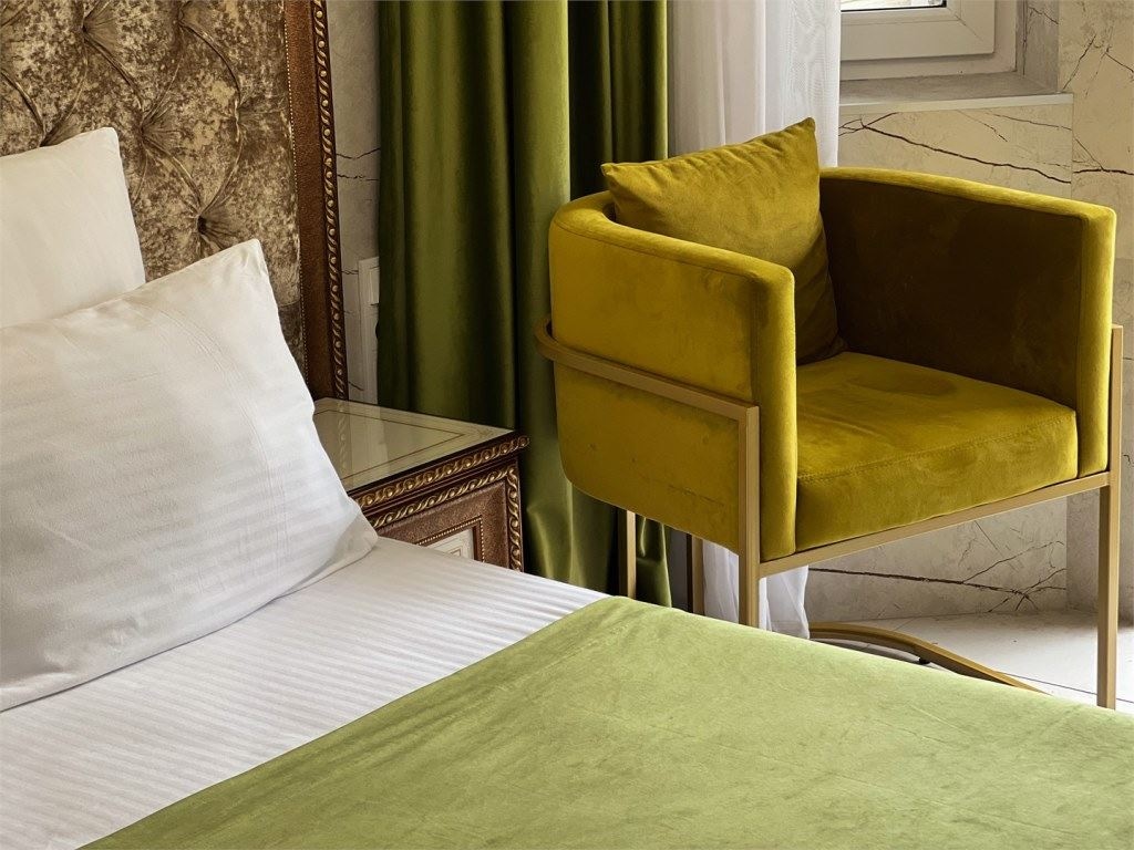 rooms-standart-pool-view