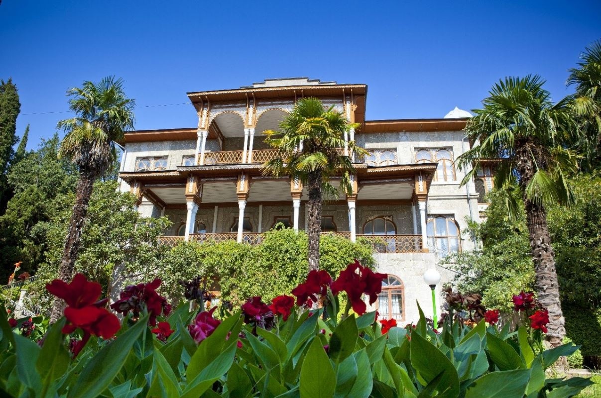 general-main-building