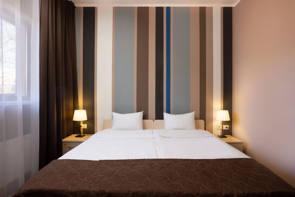 rooms-family-suite-balcony-ground-dbl