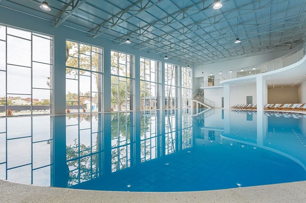 pools-indoor-pool