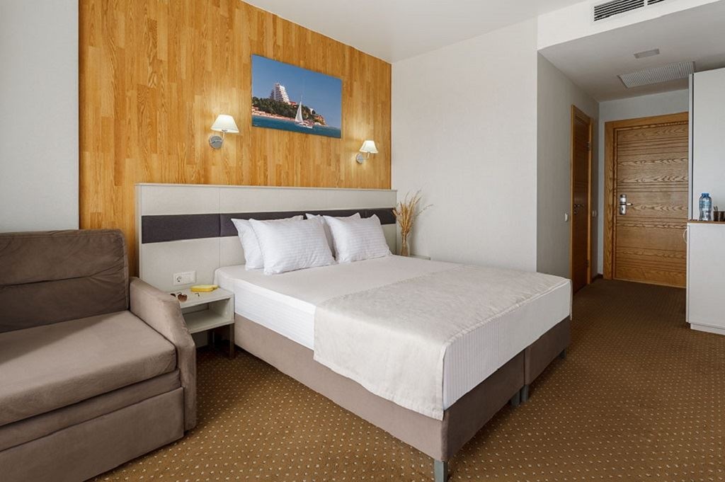 rooms-2х-местный-1-корпус-с-видом-на-море