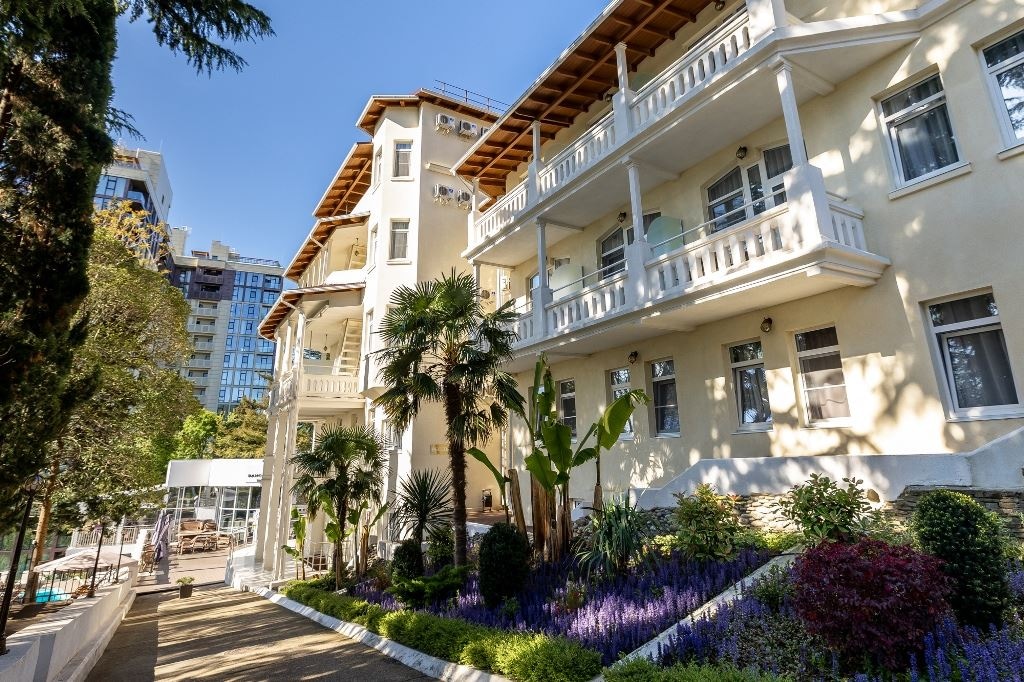 general-main-building