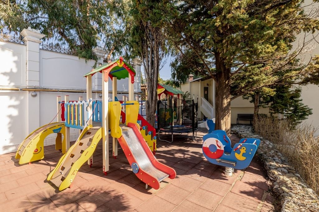 general-main-building