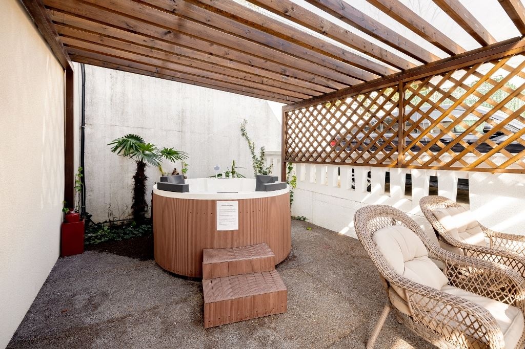 rooms-apartament-terrasa