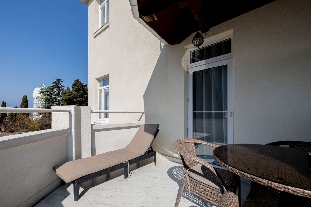 rooms-standart-with-balcony