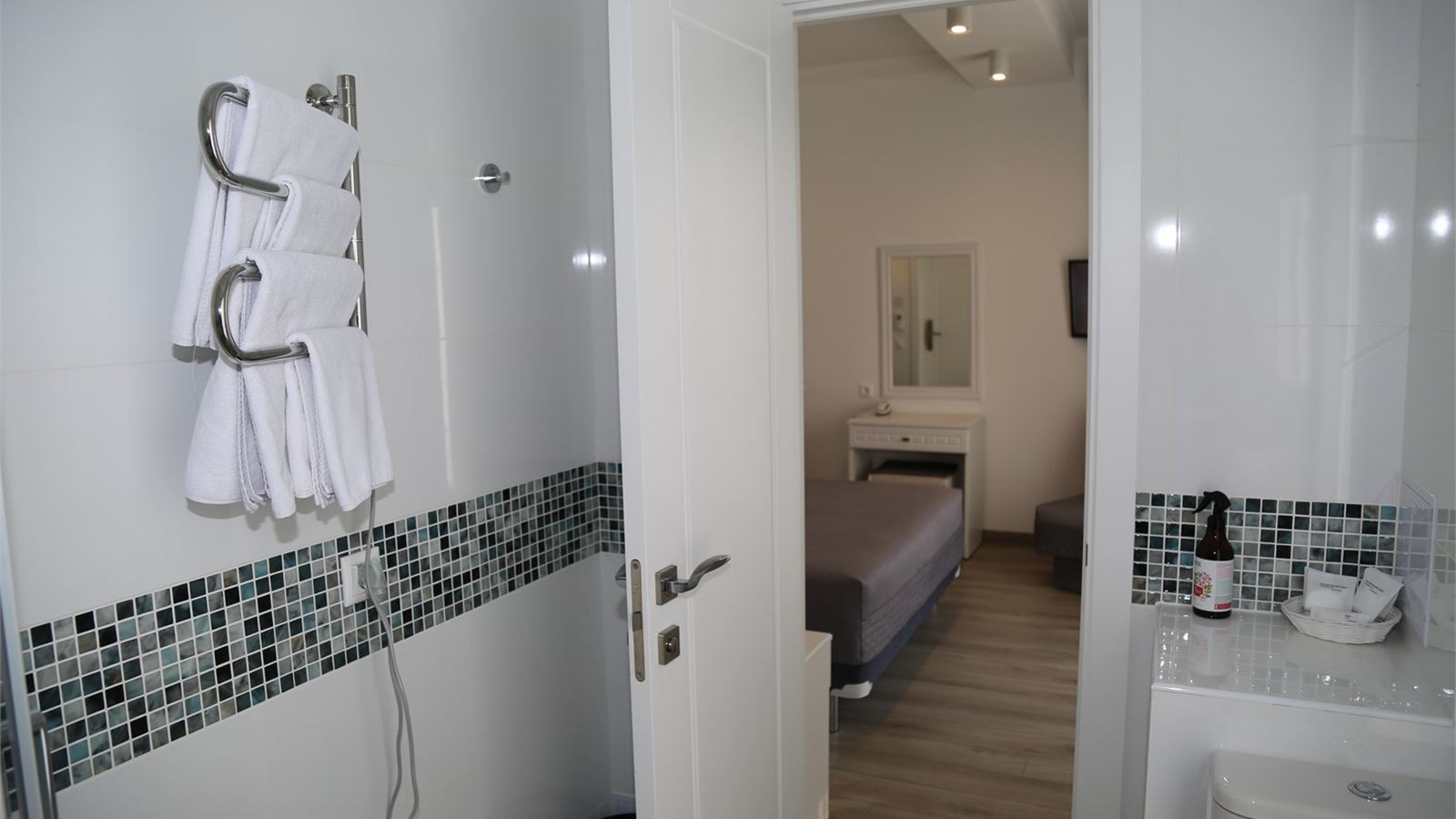 rooms-стандарт-двухместный-первой-категории-double-mountainland-view
