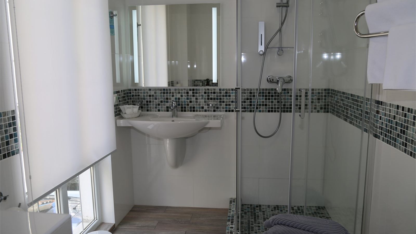 rooms-стандарт-двухместный-первой-категории-double-mountainland-view
