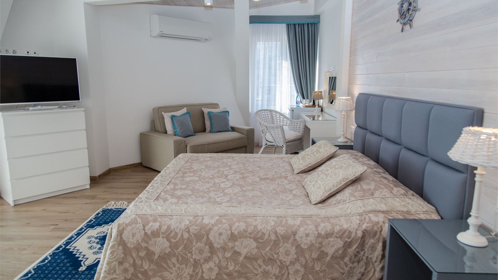rooms-улучshенный-стандарт-первой-категории-sea-view-plus