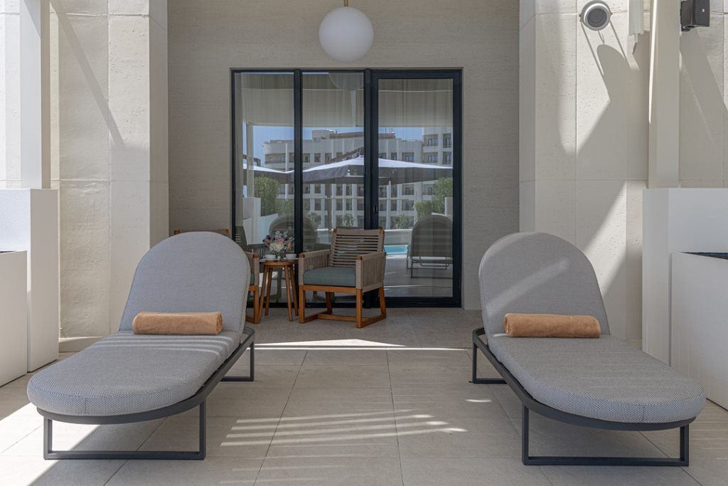 rooms-premium-with-pool