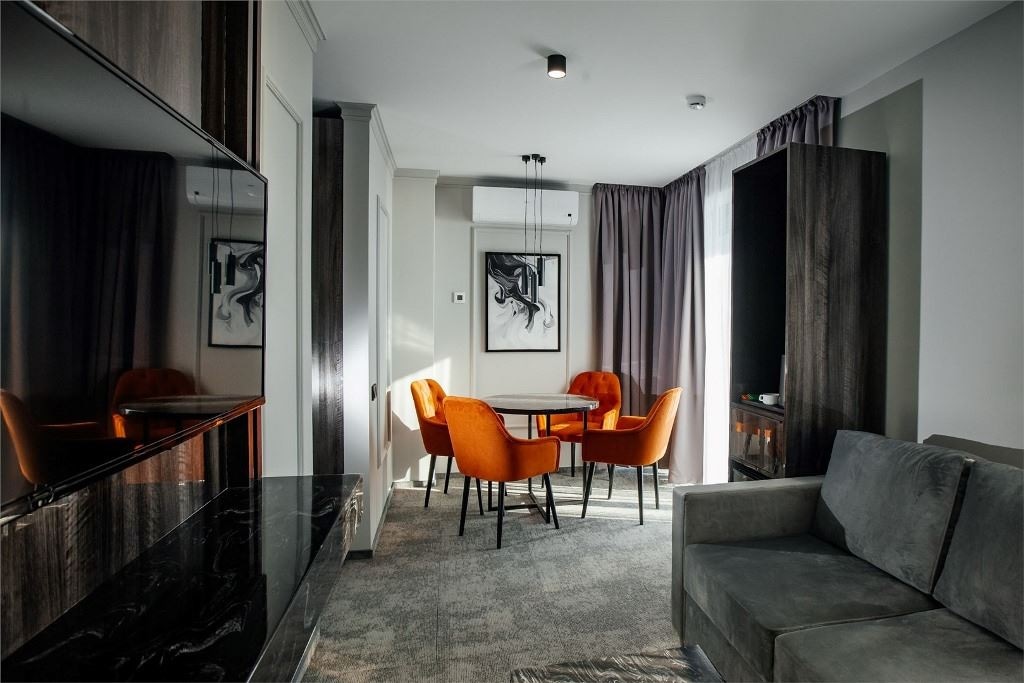 rooms-suite
