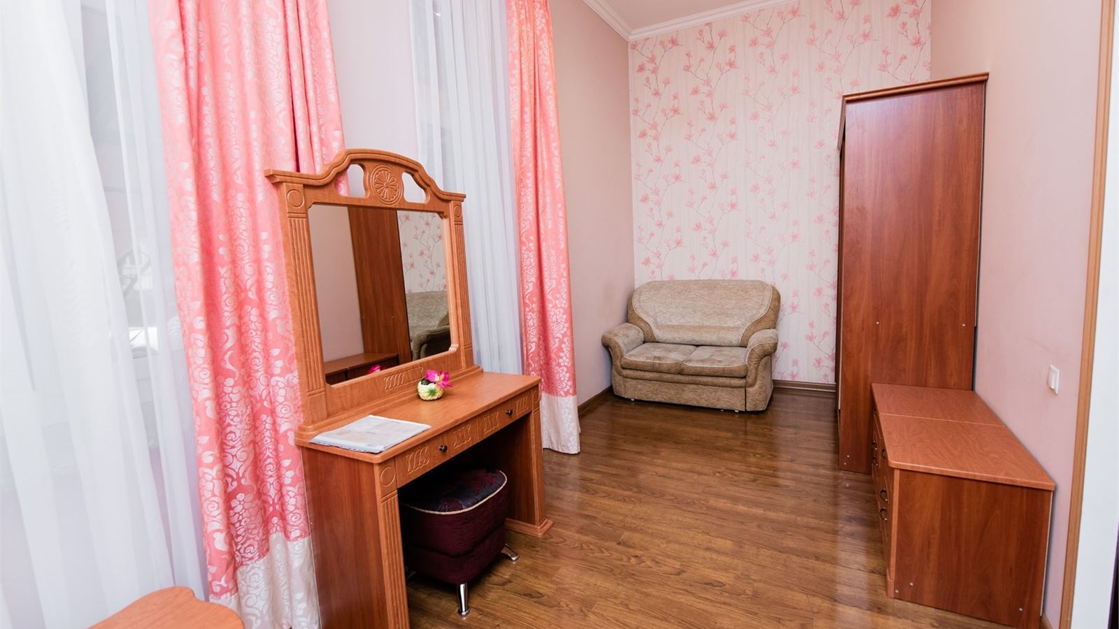 rooms-улучshенный-двухместный-номер