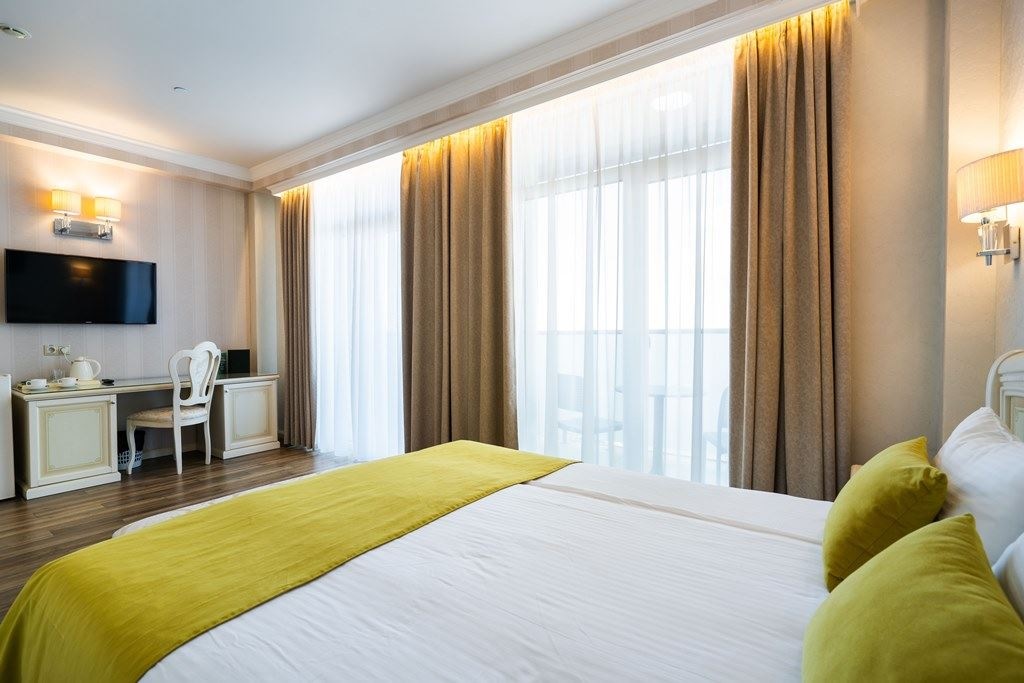 rooms-standart-with-balcony-sea-weiv